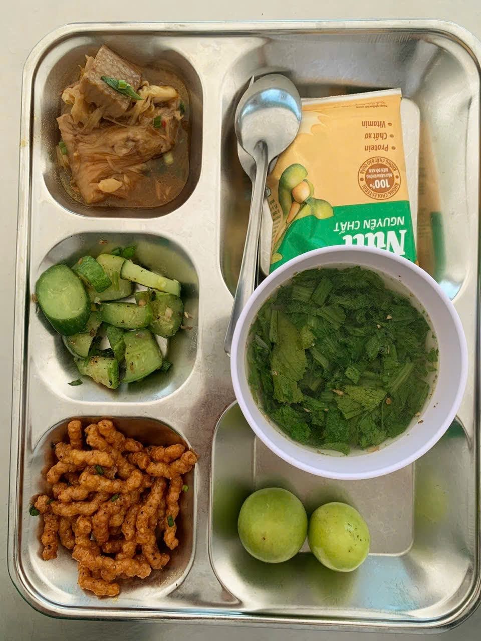 Suất Ăn Công Nghiệp