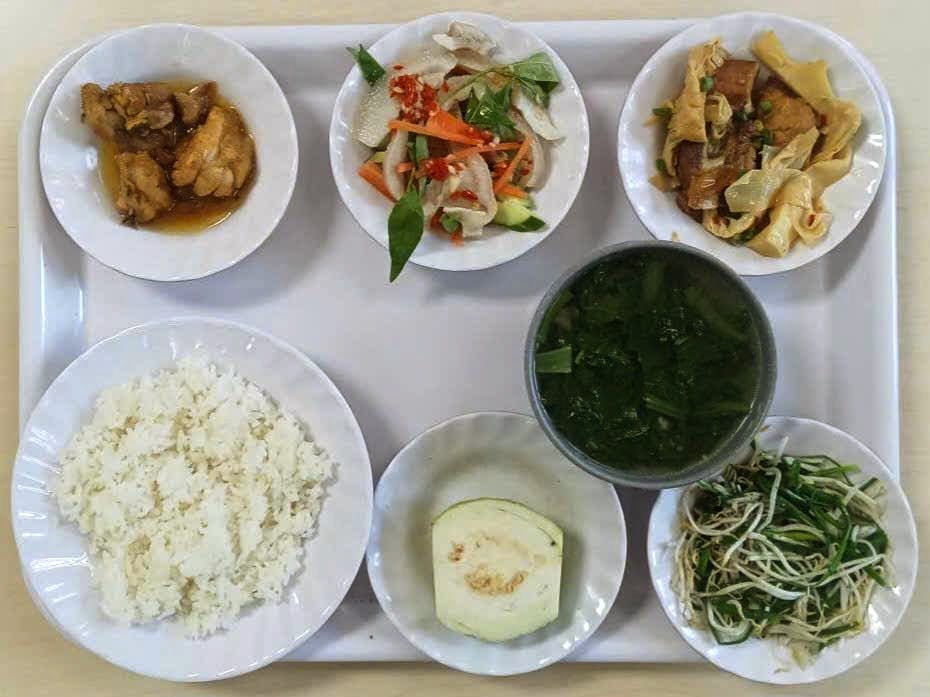 Suất Ăn Công Nghiệp Chỉ Từ 45K Tại Đồng Nai