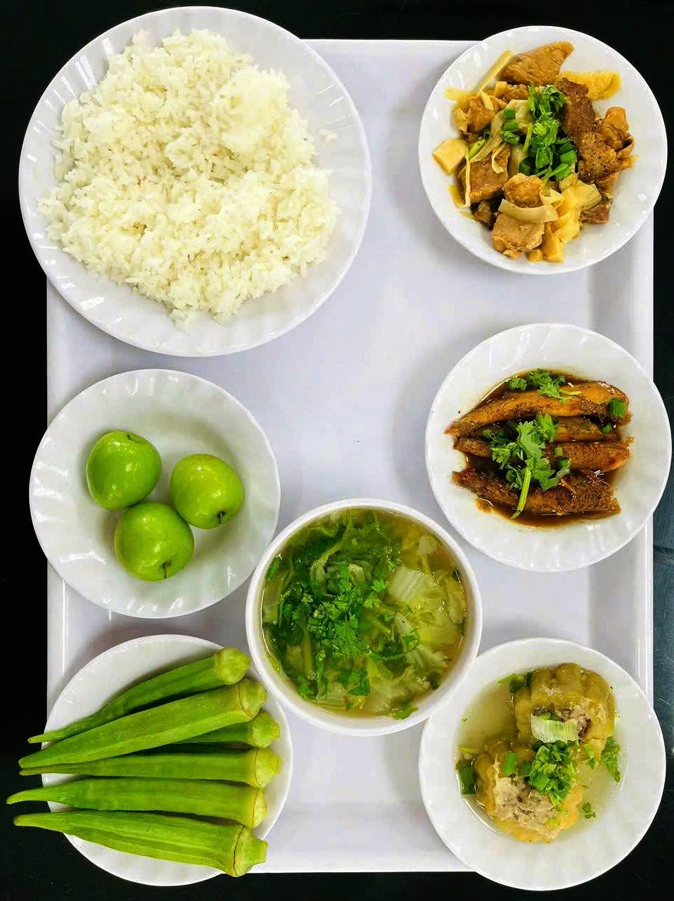 Cung Cấp Suất Ăn Công Nghiệp | Thực Đơn Đa Dạng Tại Chỗ TP. Đồng Nai