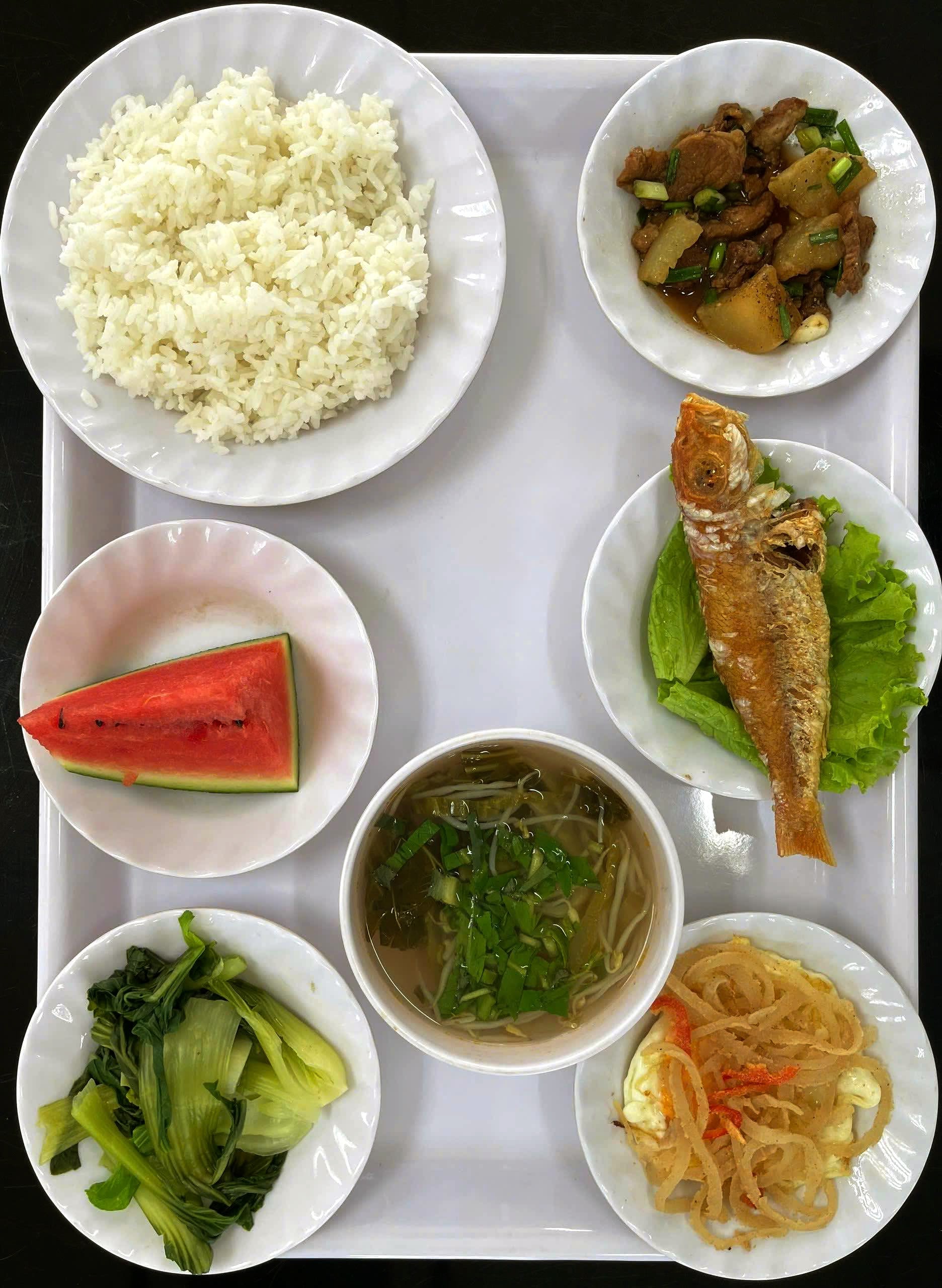 Suất Ăn Công Nghiệp Công Ty | Bếp Nấu Tại Chỗ TP. HCM