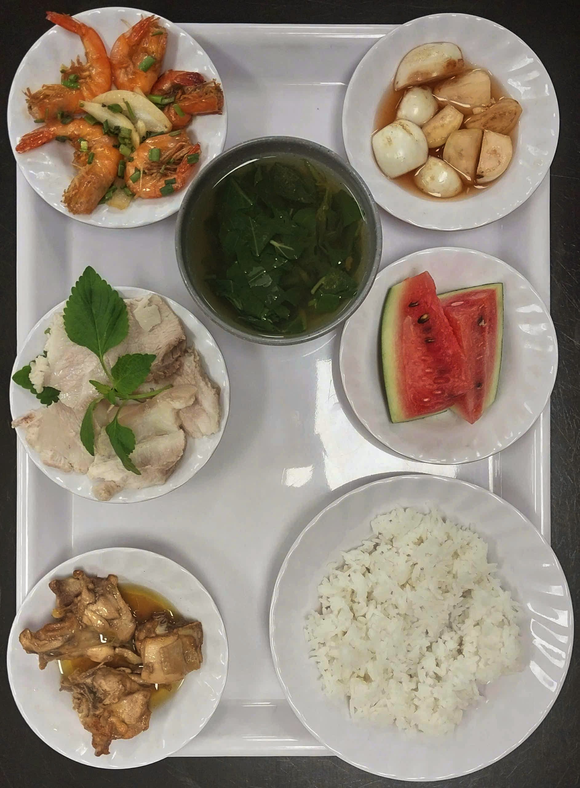 Suất ăn công nghiệp là gì? Thực đơn & Báo giá