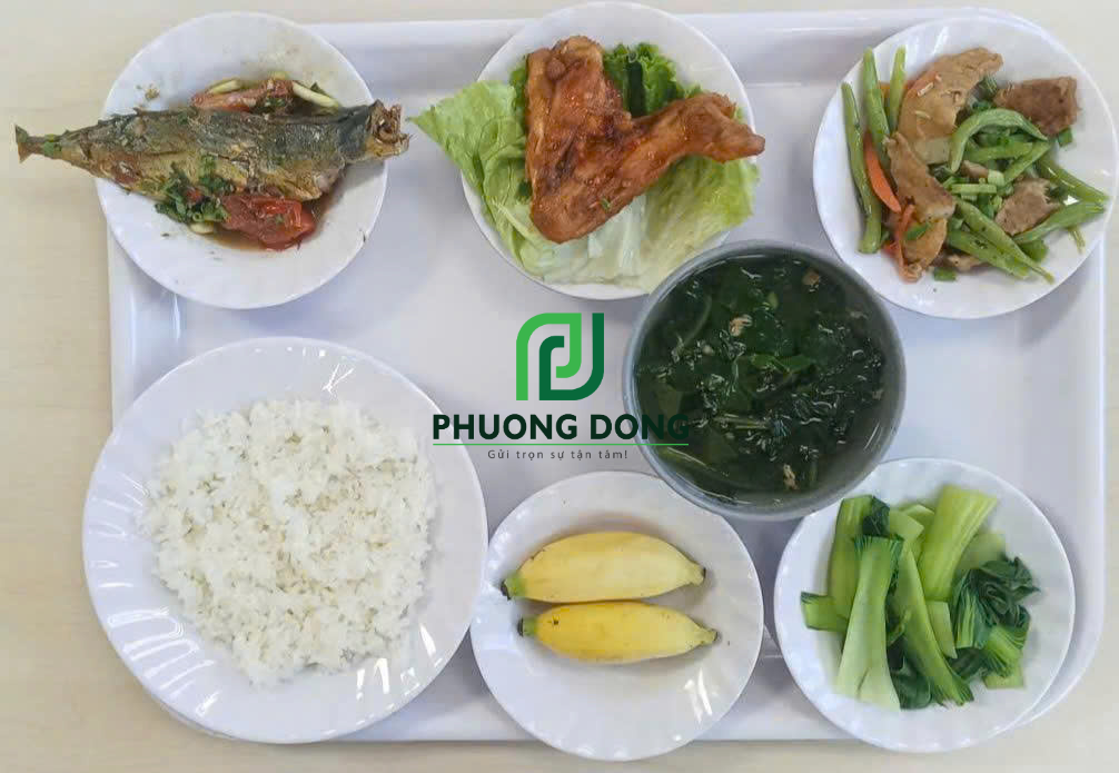 Suất Ăn Công Nghiệp & Bếp Nấu Tại Chỗ